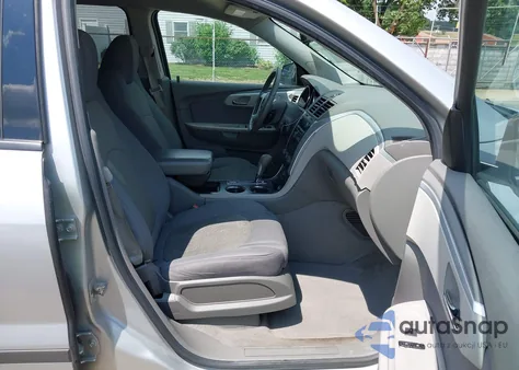 2011 Chevrolet Traverse Ls из США, поврежденный, VIN 1GNKRFED2BJ412096